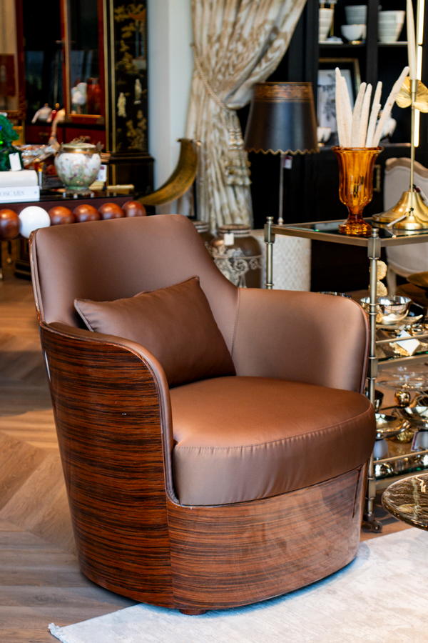 Single Sofa with Arm Rest