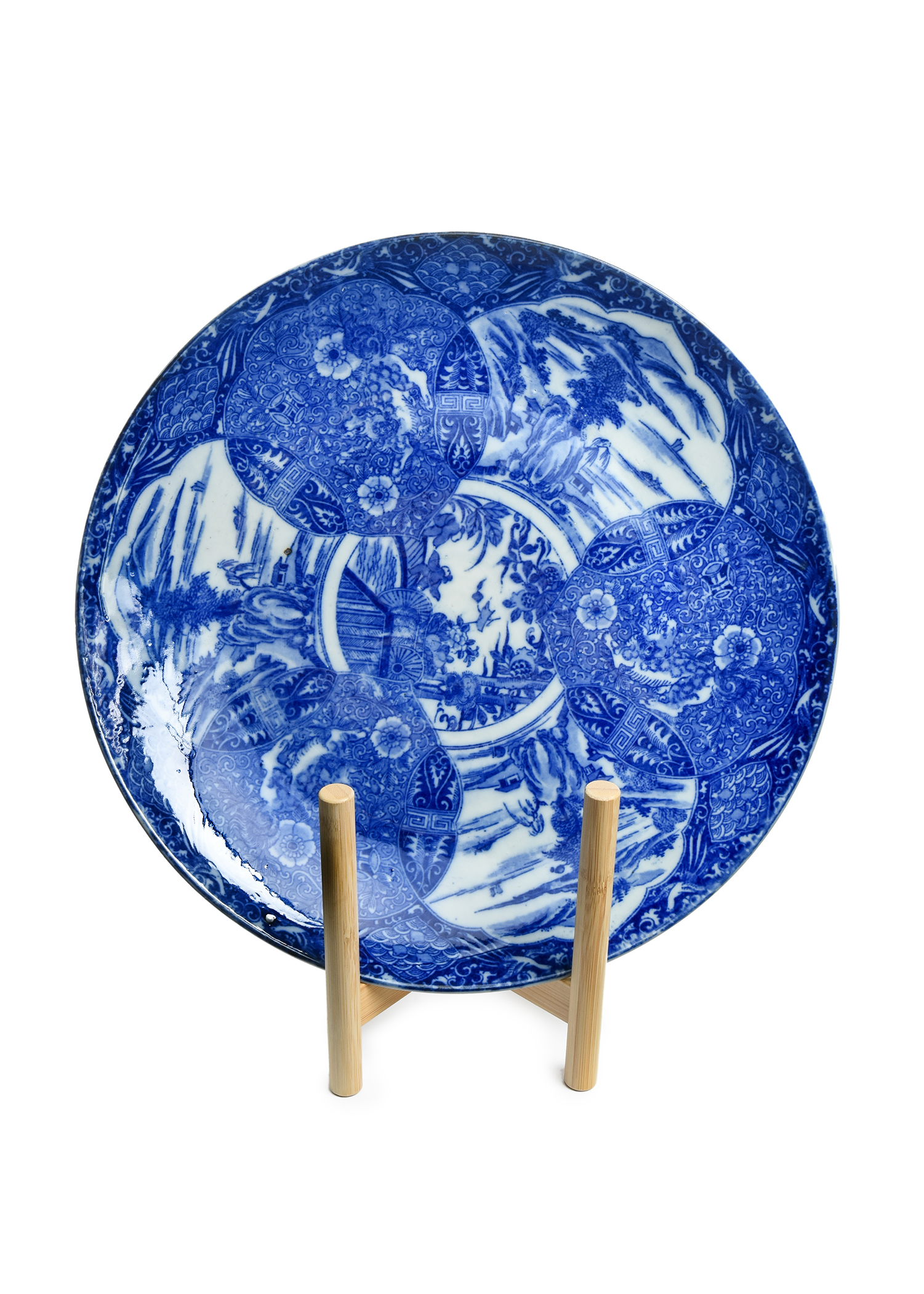 Blue Plate with Stand – M